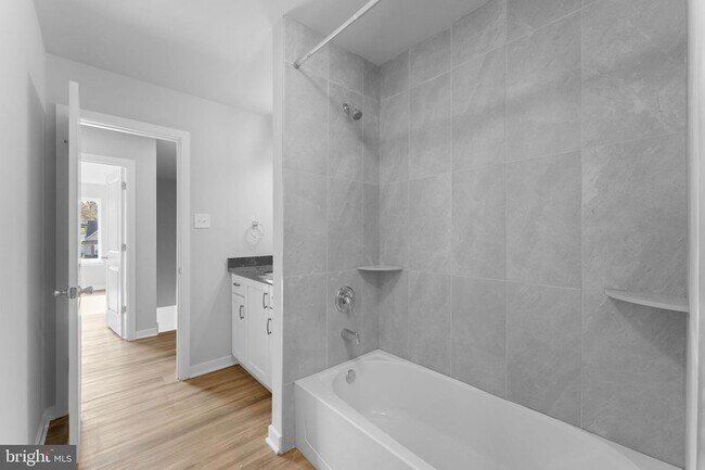 Building Photo - 153 Old Lincoln Hwy