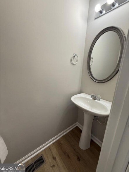 Building Photo - 6884 Slate Stone Way SE