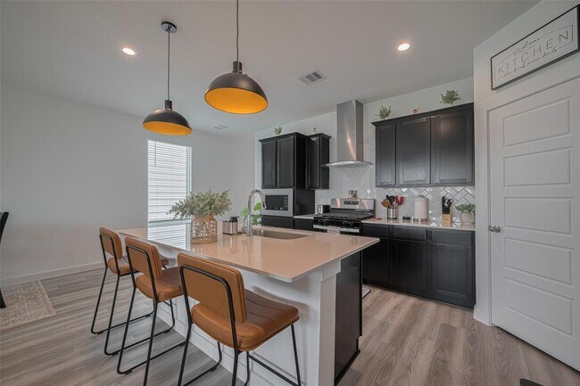 Building Photo - 3113 Crown Gate Dr