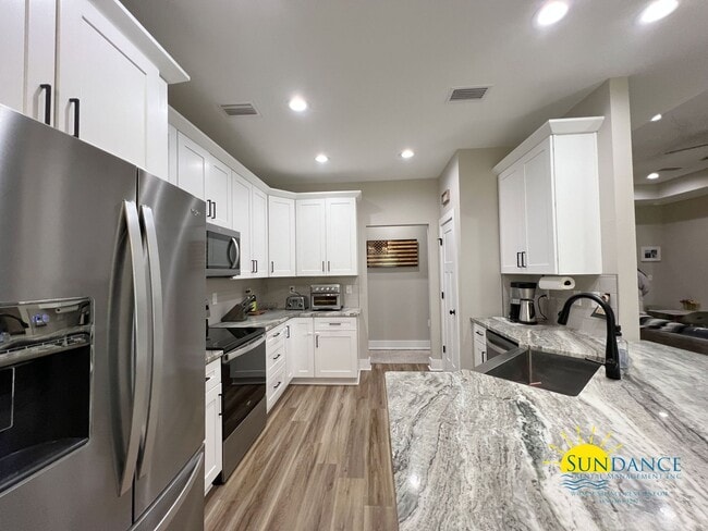 Building Photo - Spacious 4BR Home with Modern Finishes in Mossy Oaks Plantation!