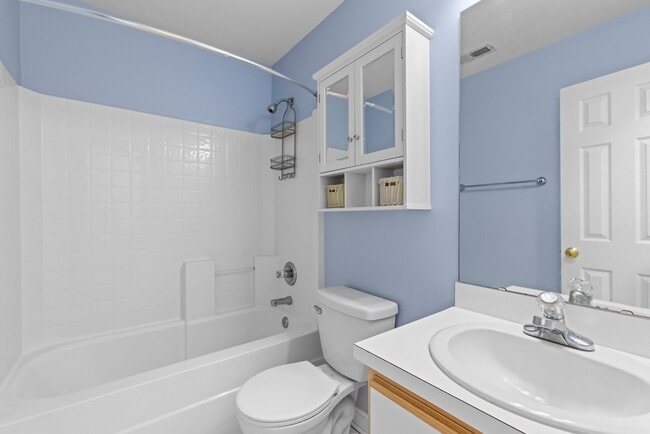 Building Photo - 2723 Sterling Park Dr