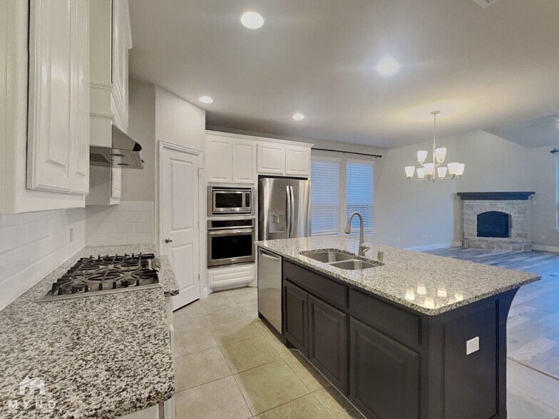 Building Photo - 1424 Bird Cherry Ln