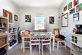 Building Photo - 166 Raymond St