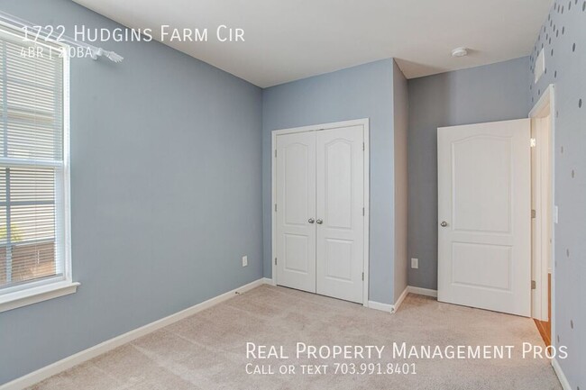 Building Photo - 1722 Hudgins Farm Cir