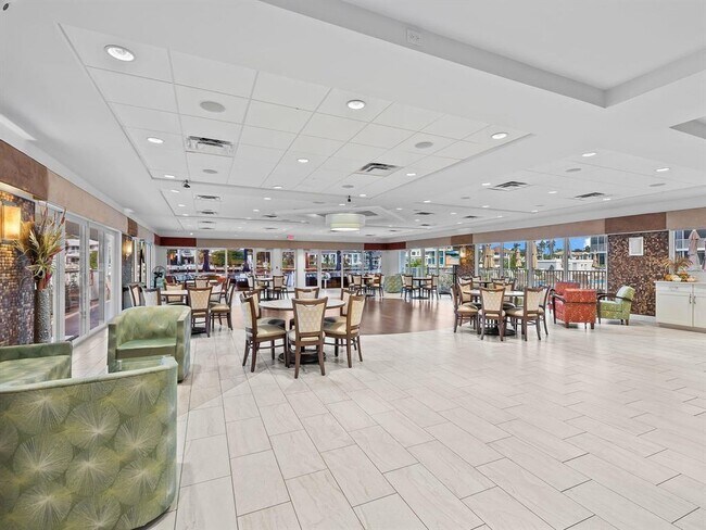 Building Photo - 3300 S Ocean Blvd