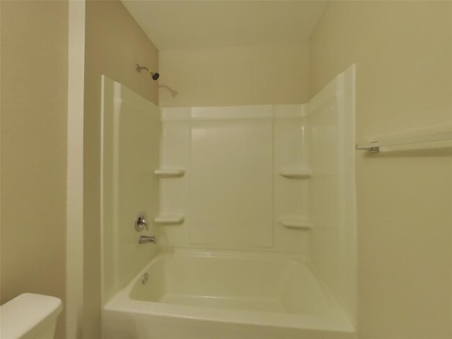 Building Photo - 15685 Briar Frst Dr