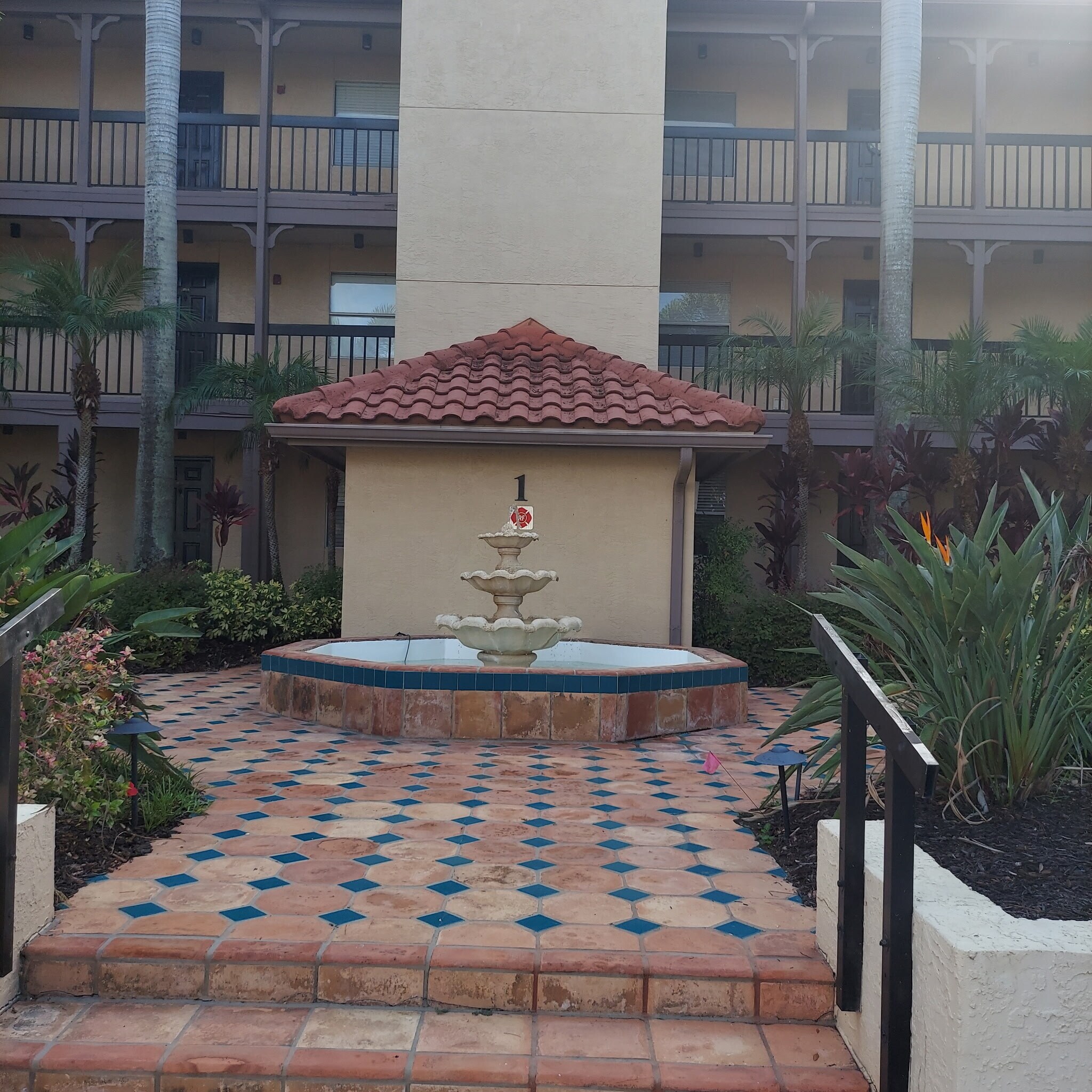 Building Photo - 2400 Feather Sound Dr