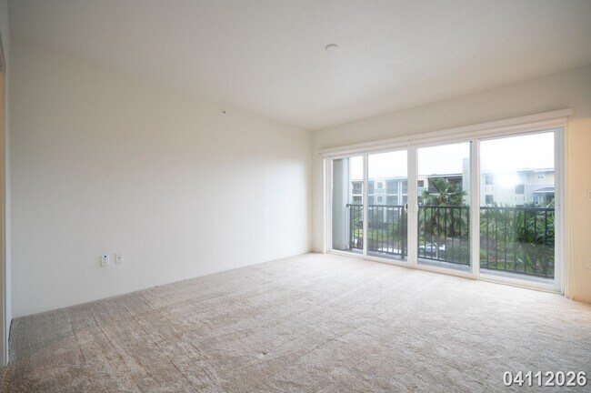 Building Photo - Ka Malanai @Kailua 3-bedroom 2-bath End Unit