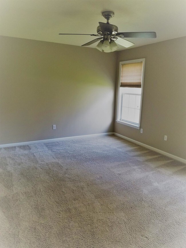 Building Photo - 2209 Maricopa Dr