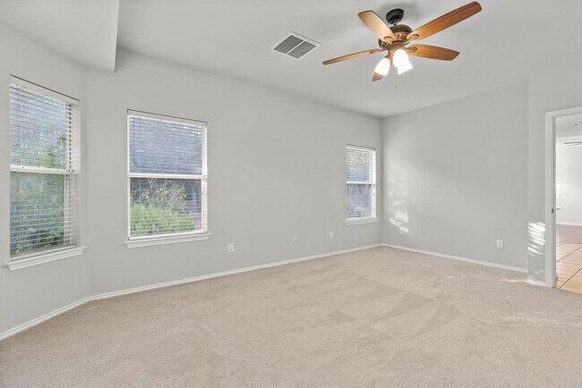 Building Photo - 704 Ridgmar Rd