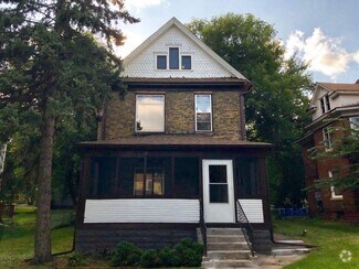 Building Photo - 2207 N Bryant Ave