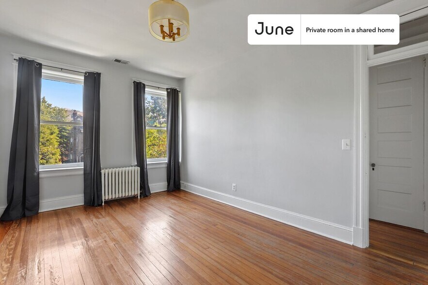 Building Photo - Room in Shared 4 bed/2 bath home