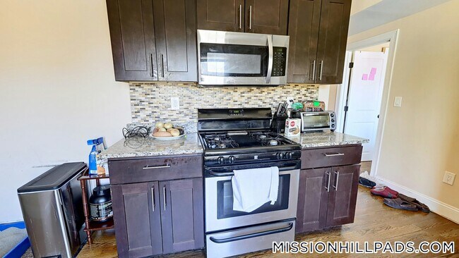 Building Photo - 2971 Washington St