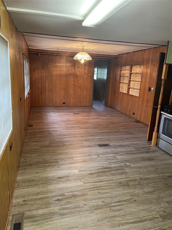 Building Photo - 234 E Yaupon Oak