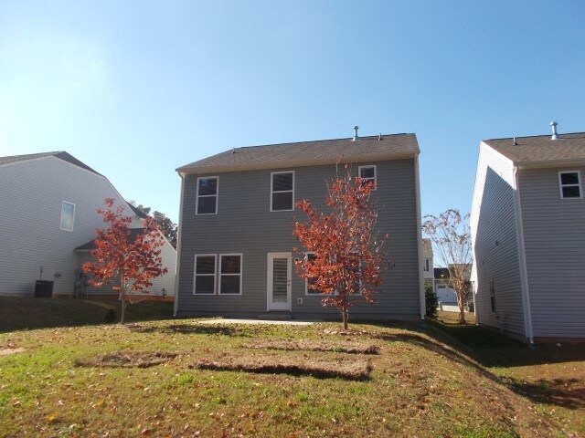 Building Photo - 145 Collenton Ln