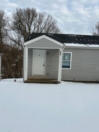 Building Photo - Freshly Renovated Homes in a Charming High Point Neighborhood – $1050 3bd/1ba