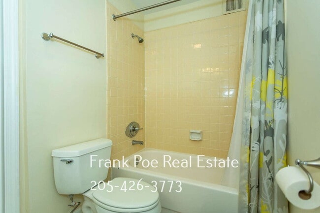 Building Photo - Charming 3-Bedroom Condominium in Birmingham!