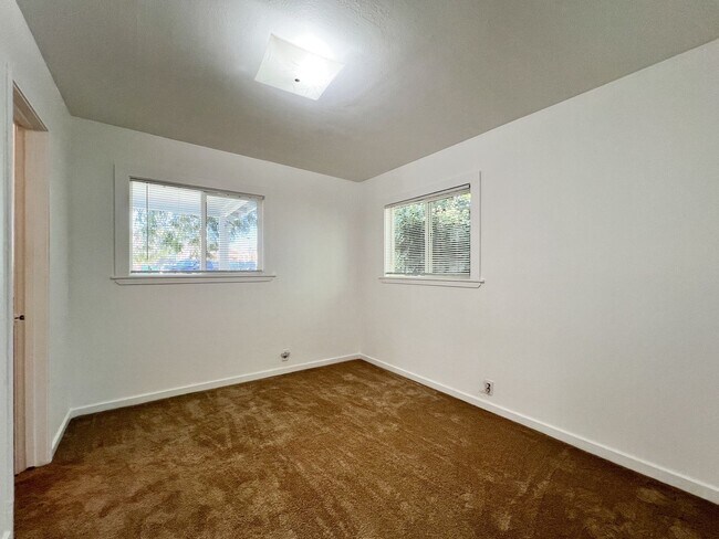 Building Photo - Charming 1 Bedroom, 1 Bath Rental in North Napa!