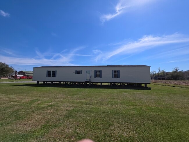 Building Photo - 132 Raoul Ln