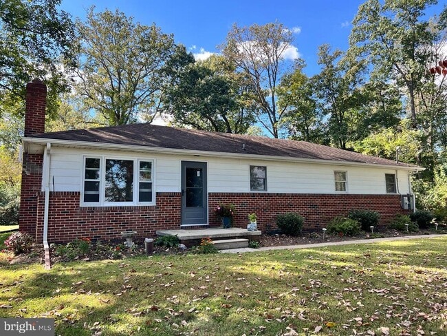 Building Photo - 1551 Deer Park Rd