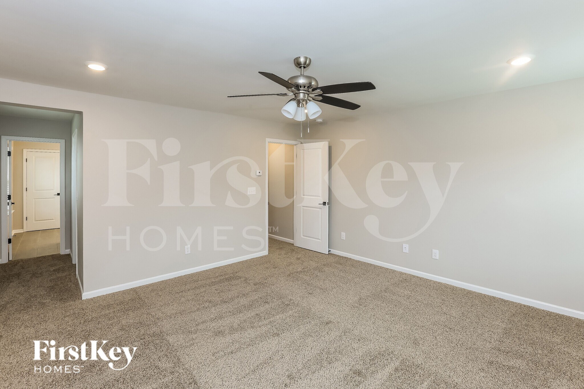 Building Photo - 5013 Dunsford Dr