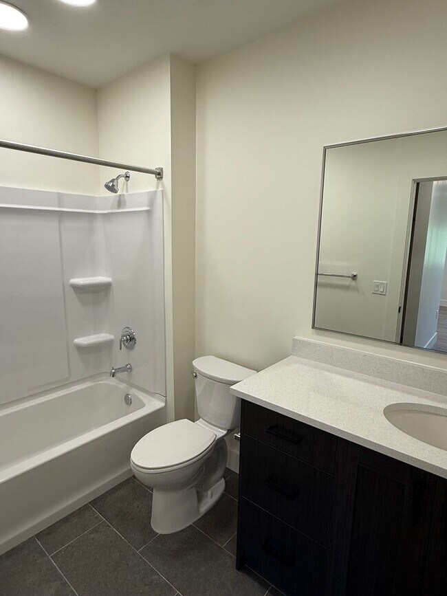 Building Photo - Valley Apartments