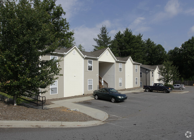 Primary Photo - Sand Hill Apartments