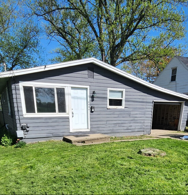 Primary Photo - 2646 Harmont Ave NE