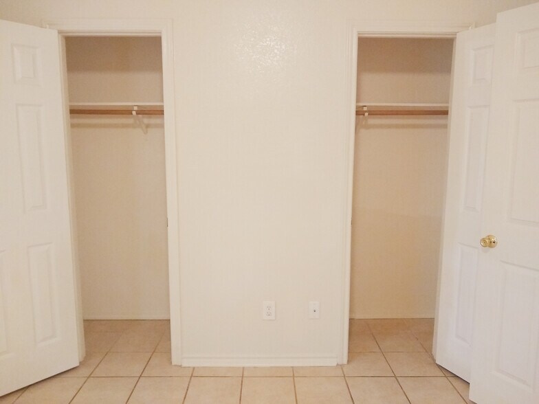 Building Photo - 4102 Pilgram Dr