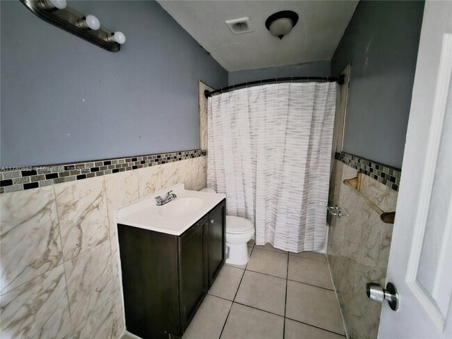 Building Photo - 2629 NW 60th Way