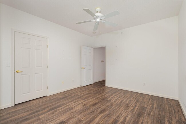 Building Photo - 961 Mistflower Ln