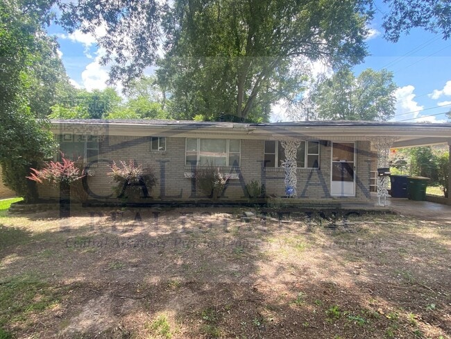 Building Photo - NLR 3 Bedroom Home