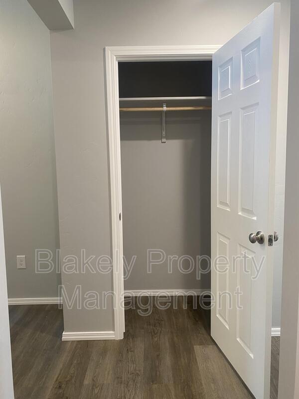 Building Photo - 1415 Carrol Town Wy
