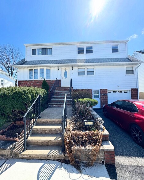 Primary Photo - 145 Maple Ave