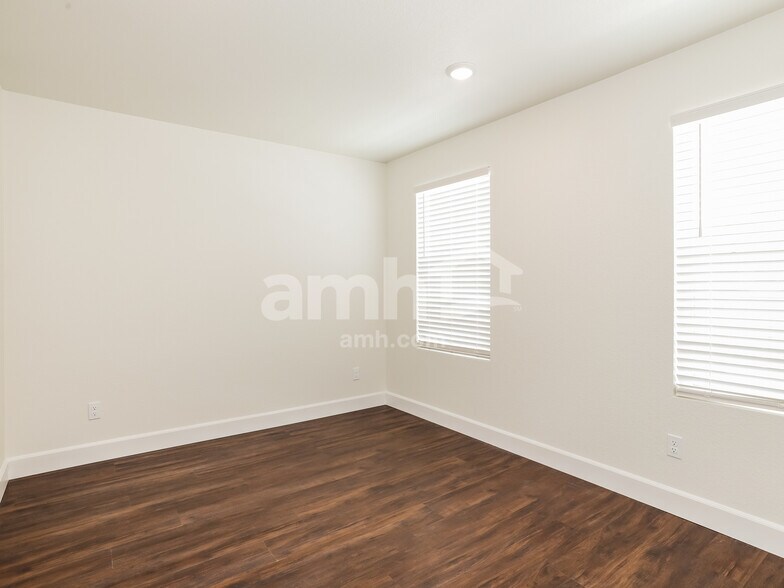 Building Photo - 6508 Enlightenment Dr