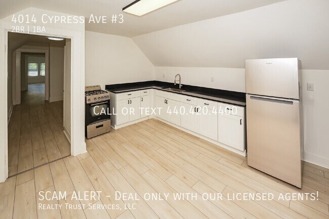 Building Photo - 4014 Cypress Ave