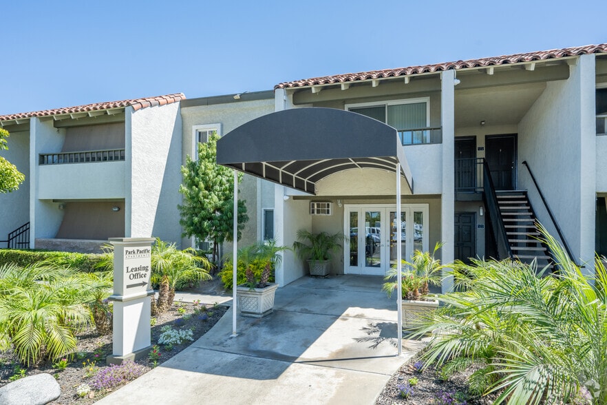 Leasing Office - Park Pacific