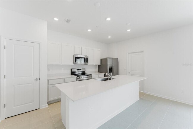 Building Photo - 2314 White Buffalo St
