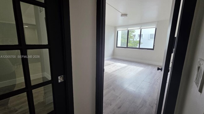 Building Photo - 250 Galen Dr