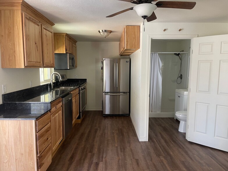 Building Photo - 3656 FM 2657