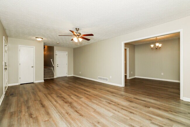 Building Photo - 1013 Summer Pl NW