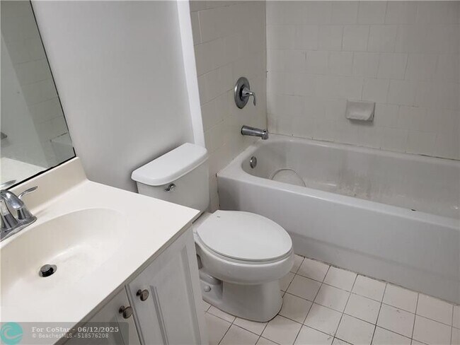 Building Photo - 2751 SW 120th Terrace