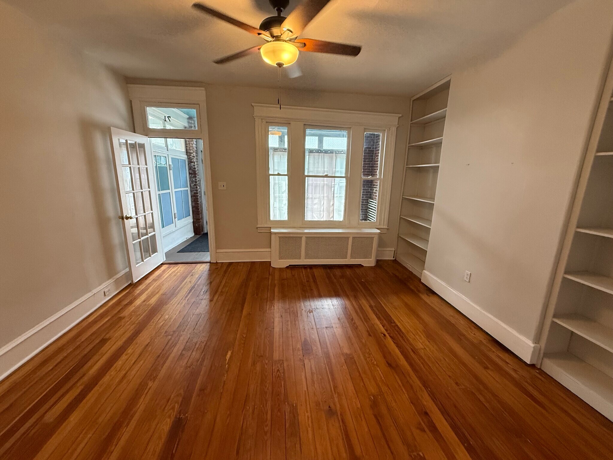 Building Photo - 5271 Ridge Ave