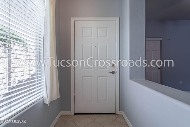 Building Photo - 1254 W Versilia Dr