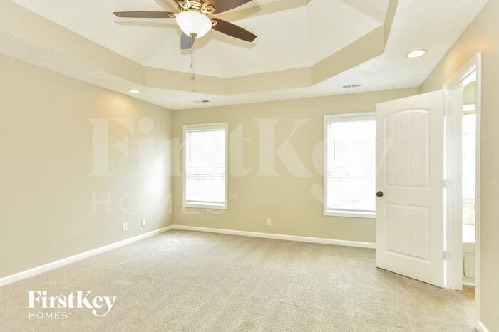 Building Photo - 3489 Sikorsky Ln