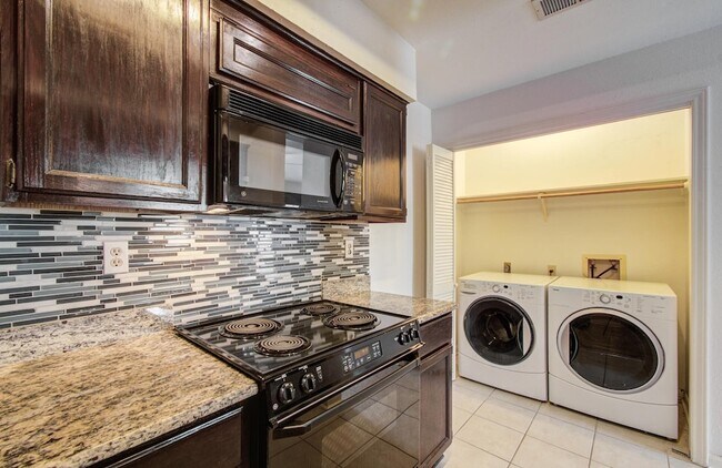 Building Photo - 8299 Cambridge St