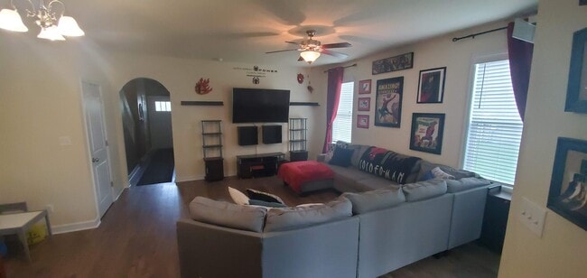 Building Photo - 240 Currituck Dr