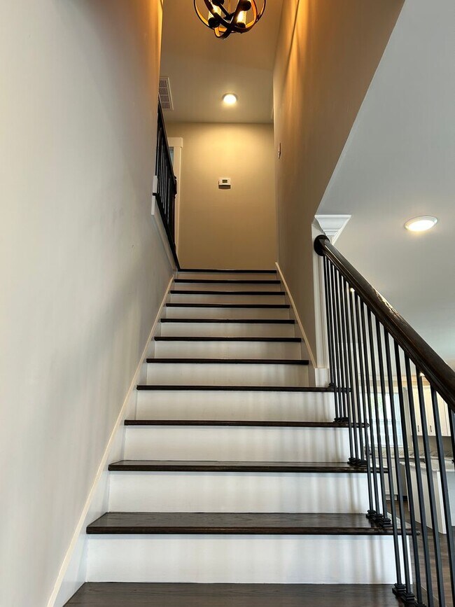 Building Photo - Beautiful New Build 4 Bed, 2.5 Bath, 2 Car Garage - Community Pool & Walking Trail!