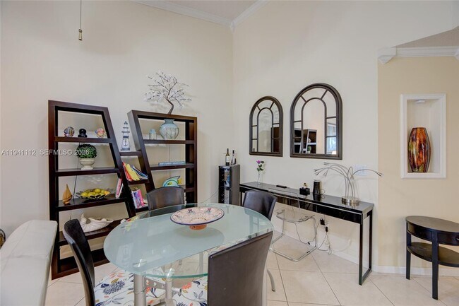 Building Photo - 1248 W Lakes Dr