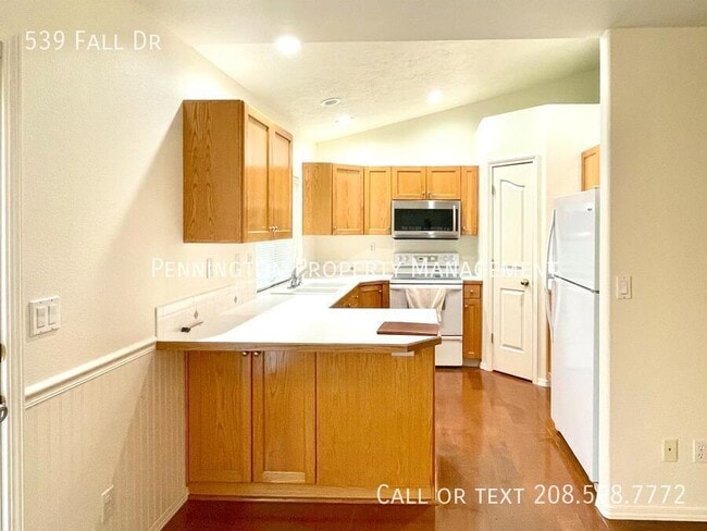 Building Photo - 539 Fall Dr